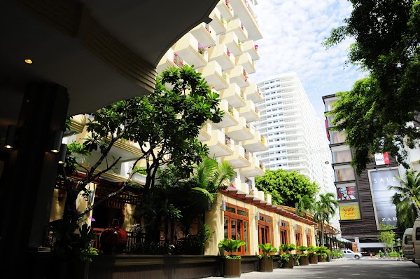 Golden Beach Pattaya Hotel