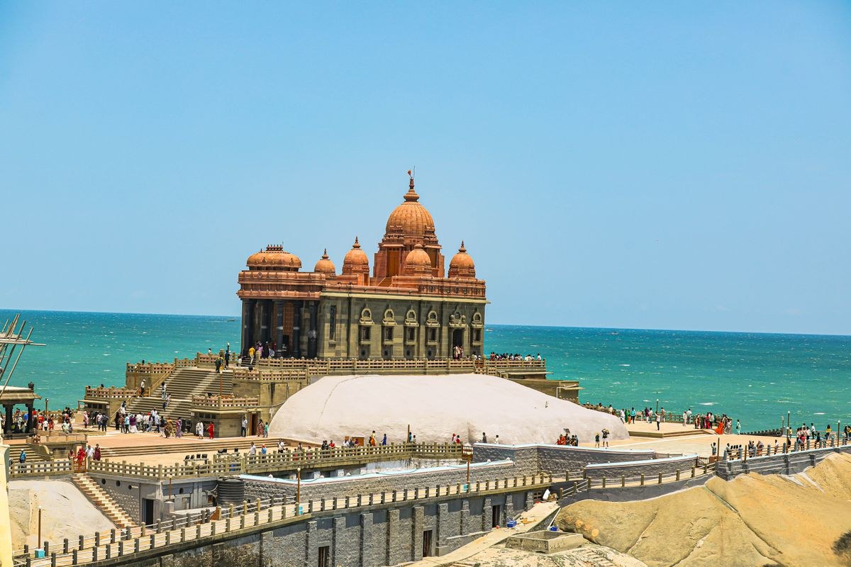 Tamil Nadu Temple & Heritage Tour Package