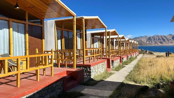 Pangong Retreat Camp - Deluxe